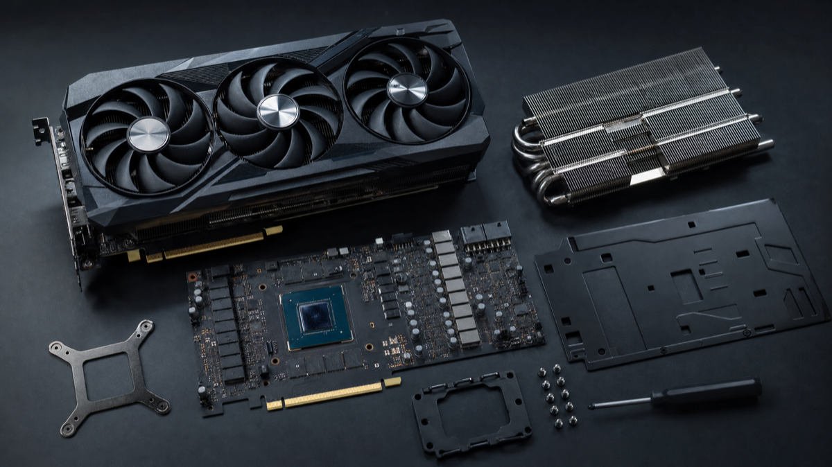 Аппаратное обеспечение GPU в центре обработки данных — вычислительная инфраструктура, которая поддерживает обучение и вывод передовых моделей, таких как Claude Opus 4.8.