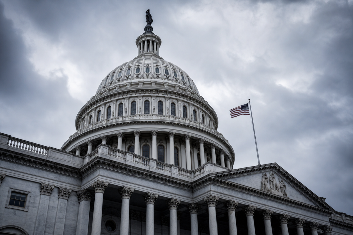 Здание Капитолия США, где рекомендации межпартийной рабочей группы по ИИ теперь превращаются в законодательные инициативы.